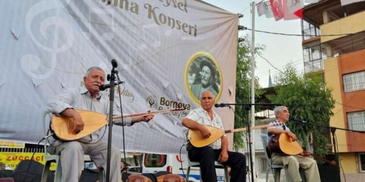 Aşıklar, Veysel aşkına Bornova’da buluştu