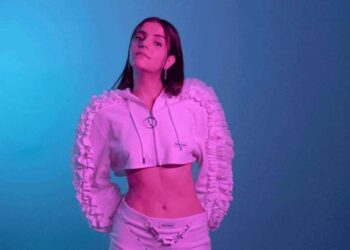 Bir dönüşüm şarkısı