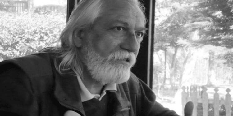 Çatıda çıplak halde güneşlenen şahsa verilen ceza belli oldu