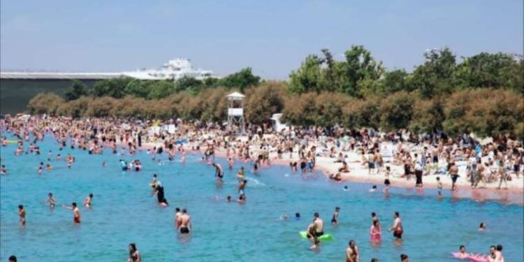 Diyanet’ten talimat: Turistik bölgelere mobil mescit kurulacak, ‘İslam’ı tanıtıcı’ broşürler dağıtılacak