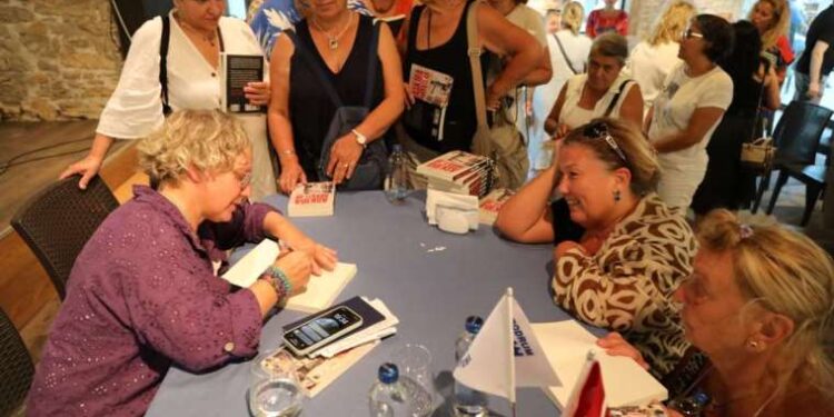 Sakarya’da korkunç olay: Sokak ortasında kendini yaktı