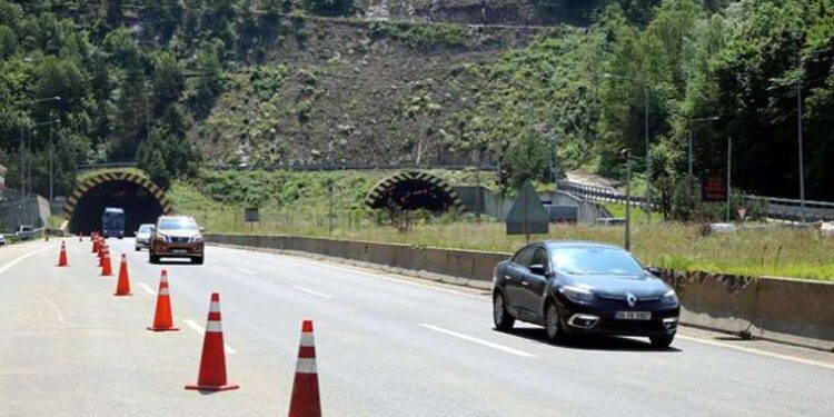 Hacer Foggo Bodrum’da okurlarıyla bir araya geldi