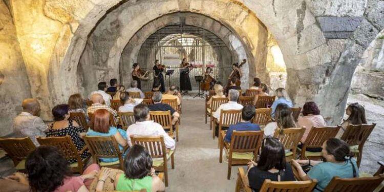 2 bin 500 yıllık mekânda klasik müzik konseri