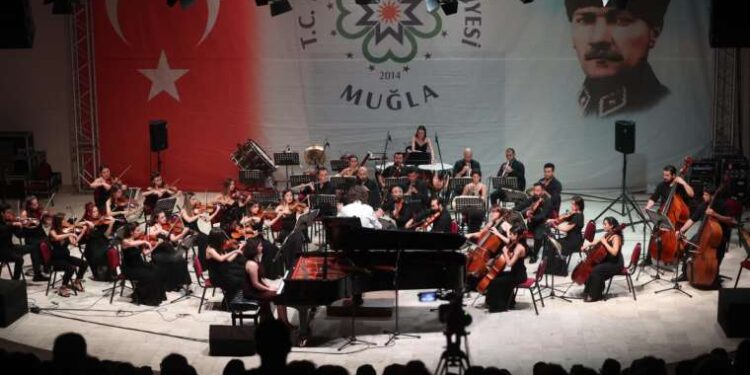 İstanbul merkezli 8 ilde çete operasyonu: 51 gözaltı