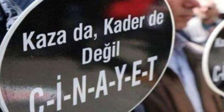 İspanya’ya ait Kanarya Adaları açıklarında içinde 200 göçmen bulunan bir tekne kayboldu