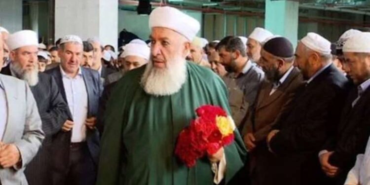 Düğünde evli olduğu kadını bıçakladı!