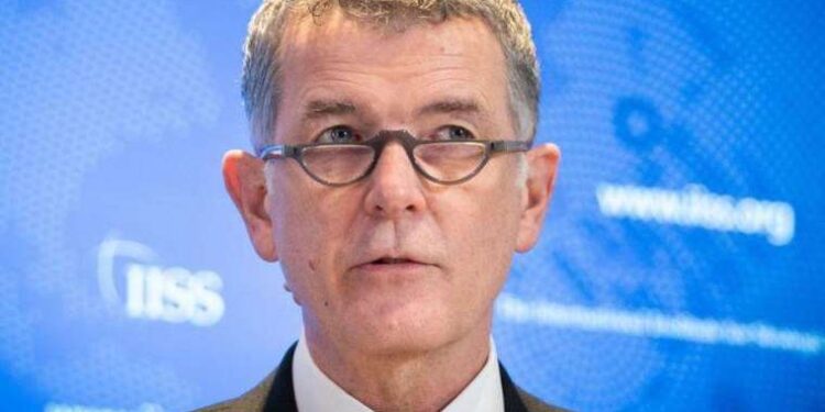 İngiliz istihbaratı MI6 Rus muhalifleri casus olarak işe aldığını açıkladı