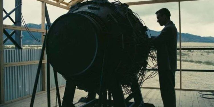 Oppenheimer’da atom bombalarıyla ilgili anlatılmayanlar