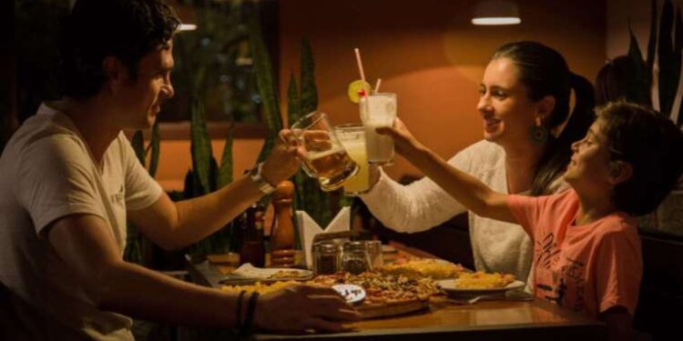 Aileyle yenilen yemekler Alzheimer’dan koruyor