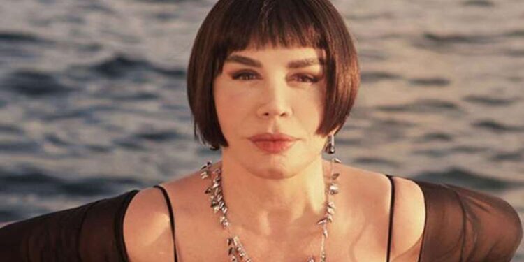 Sezen Aksu'nun yalısında dehşet anları: Şikâyetçi oldu