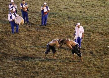 Liseli öğrencisi hayvanlarını otlatırken yıldırım düşmesi sonucu yaşamını yitirdi