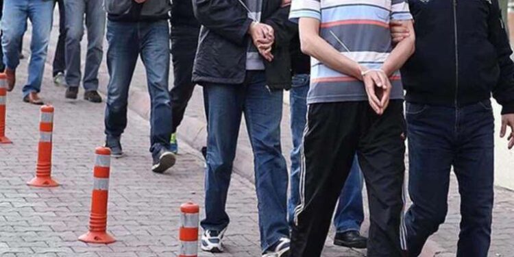 Doğubayazıt’ta sağanak sele neden oldu… Araziler ve evler su altında kaldı!