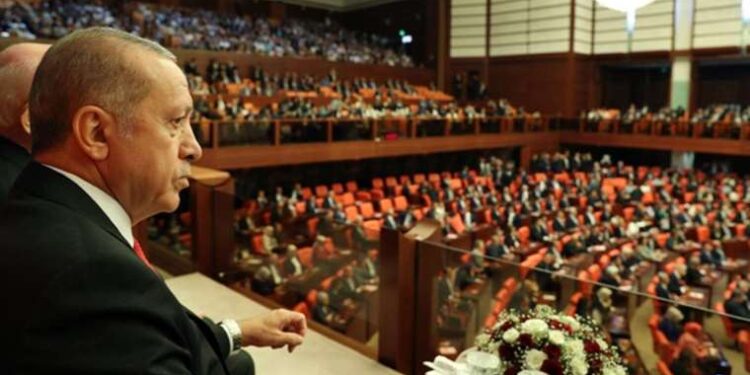 TBMM, 25 Temmuz'da olağanüstü toplanacak: AKP'den şaşırtmayan hamle!