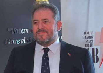 Ana kucağından düşüp nefessiz kalan 7 aylık bebek hayatını kaybetti