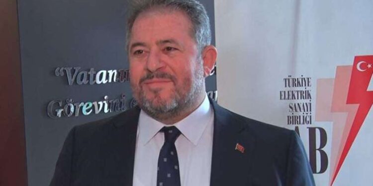 Yolsuzluk ve usulsüzlük iddialarıyla gündemdeydi: Enerji ve Tabii Kaynaklar Bakanlığı'nda istifa