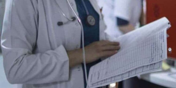 Termometreler 46 dereceyi gösterdi… Sahil ve sokaklar boşaldı!