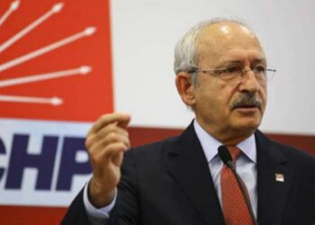 Yan Dal Uzmanlık Sınavı’nı kazanan hekimlerin zorunlu hizmeti yarıya düşürüldü
