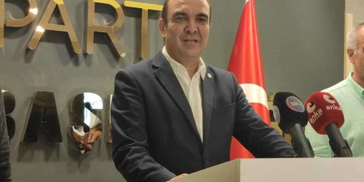 İYİ Parti'den zam protestosu: AKP, IMF progrramını uyguluyor