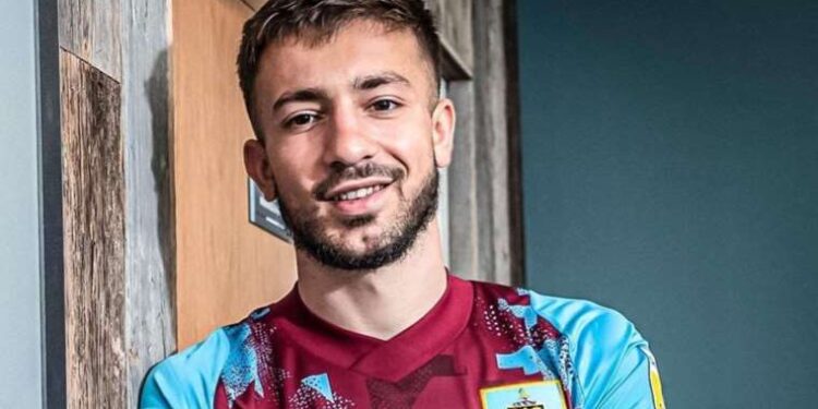 Halil Dervişoğlu kimdir, nereli, kaç yaşında? Halil Dervişoğlu hangi takımlarda futbol oynadı?