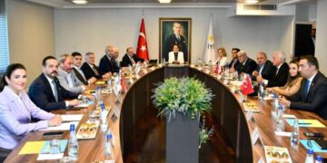 İYİ Parti lideri Meral Akşener, yeni Başkanlık Divanı üyeleriyle ilk toplantısını yaptı