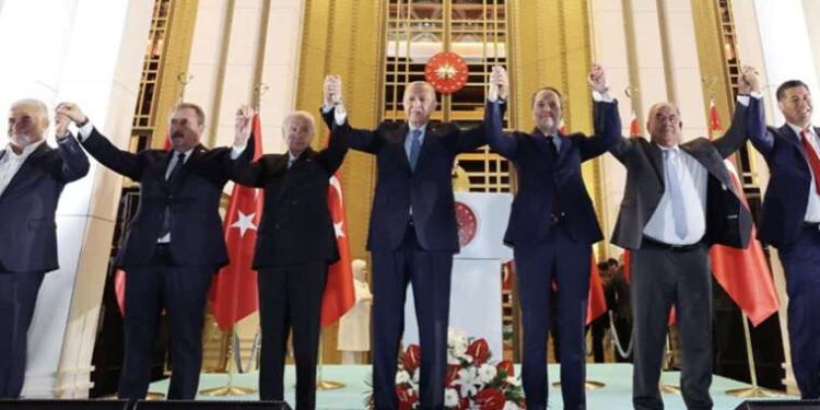 Ali Babacan’dan MTV tepkisi: Anayasal açıdan incelenmeli