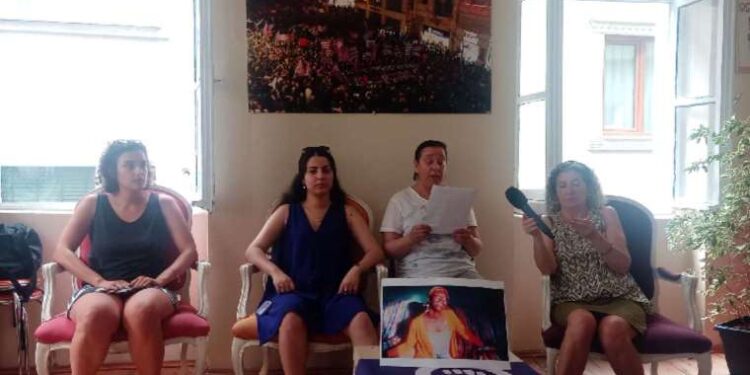 İçişleri Bakanı Ali Yerlikaya açıkladı: ‘Vize İşlem Ücreti’ adı altında para toplayan suç örgütüne operasyon