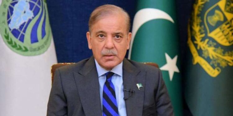 Pakistan’s coalition government to step down next month for October elections