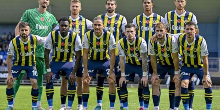 Fenerbahçe Neftçi Bakü'yü tek golle geçti