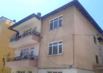 Ankara'da ikinci kattan düşen 3 yaşındaki çocuk öldü