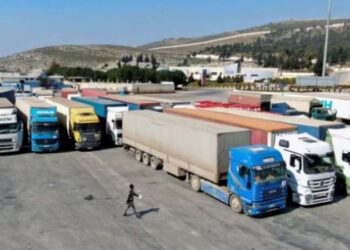 Son Dakika: Sultangazi’de fabrika yangını