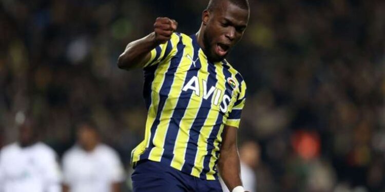 Enner Valencia'nın hocasından açıklama