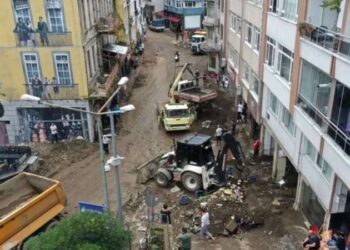 Boşanma aşamasındaki eşini iki kez kaçırıp darbeden muhtar serbest bırakıldı