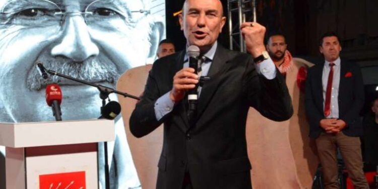 Tunç Soyer’den “Büyükşehir batıyor!