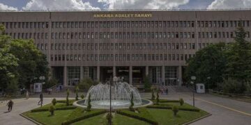 Ekonomik kriz adliyeyi de vurdu: Çaysız kaldılar!