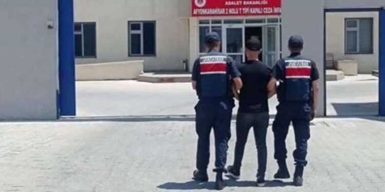 Afyonkarahisar'da FETÖ hükümlüsü yakalandı