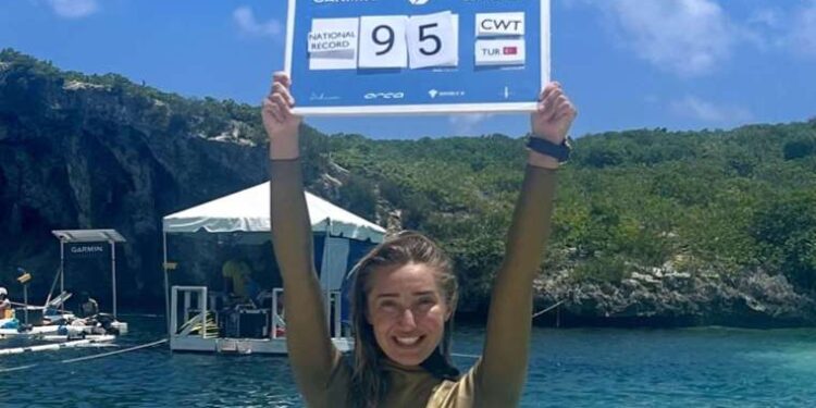 Şahika Ercümen’den yeni Türkiye rekoru