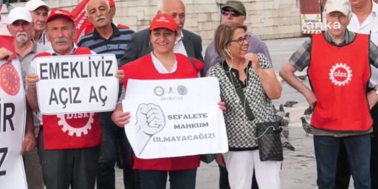 Sosyal Politika Uzmanı Aziz Çelik Cumhuriyet TV'de açıkladı: En düşük emekli maaşı aslında 4 bin küsur lira!