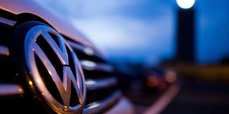 Volkswagen, Çinli elektrikli araç üreticisi Xpeng ile stratejik anlaşma yaptı