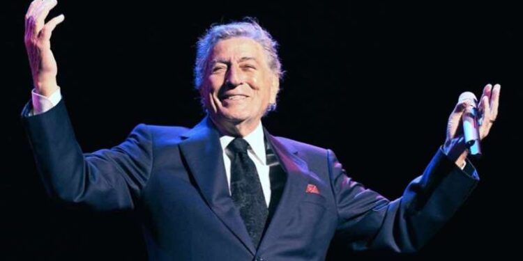 Efsanevi şarkıcı Tony Bennett yaşamını yitirdi