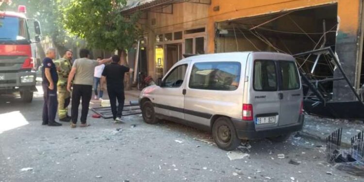 Metal boyama atölyesinde patlama: 2 işçi yaralandı!