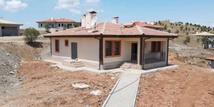 Yerinde Dönüşüm Projesi nedir? Depremzedeler Yerinde Dönüşüm Projesi'ne nasıl başvuracak? Yerinde Dönüşüm Projesi kredi desteği ne kadar?