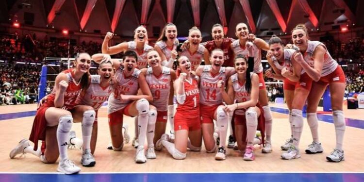Melbourne Havalimanı iç hatlar terminali güvenlik ihlali nedeniyle kapatıldı