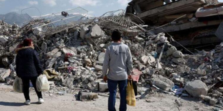 CHP’li vekil Meclis’e taşıdı: KYK yurdunda kalan depremzedeler icrayla çıkarılıyor