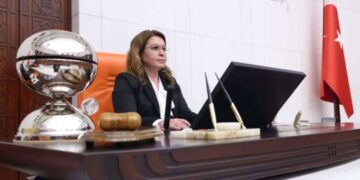 Gülizar Biçer Karaca'dan 'Saray' eleştirisi: 'Eşitlikçi yasama faaliyetlerinin yapılması gerekmektedir'