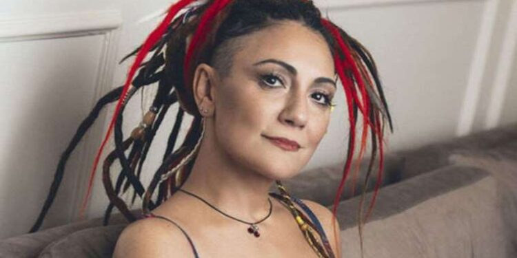 Ünlü müzisyen Özlem Tekin aylar sonra ortaya çıktı!