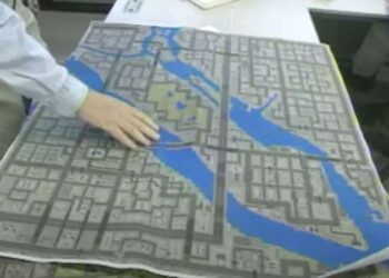 Sultangazi’de garip olay: ‘Atılan soğanlar aracımın camını kırdı’ iddiası