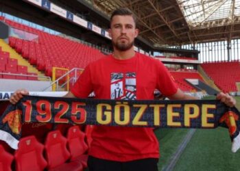 Göztepe'nin kalesi Mateusz Lis'e emanet