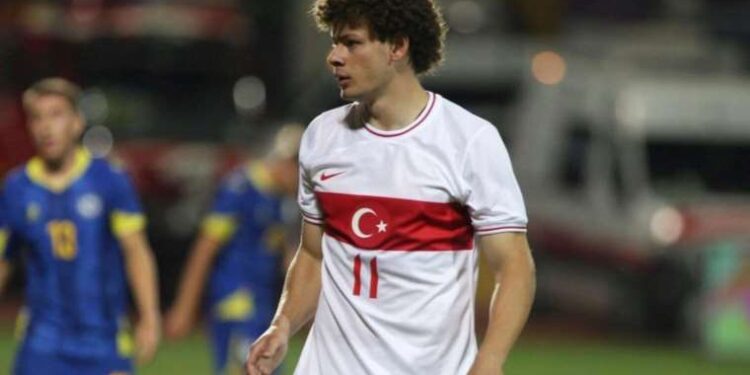 Pendikspor Erencan Yardımcı'yı renklerine bağladı