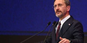 CHP milletvekilleri, İletişim Başkanı Fahrettin Altun’a 25 bin lira ödeyecek
