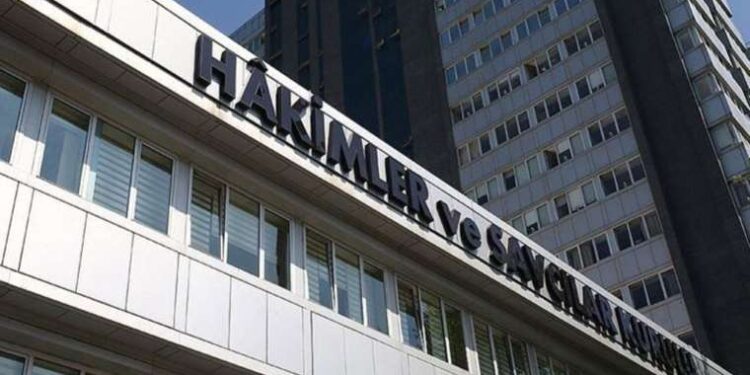 Hukukçu Çalıkuşu'ndan HSK'ye 'Ahmet Çakmak' tepkisi